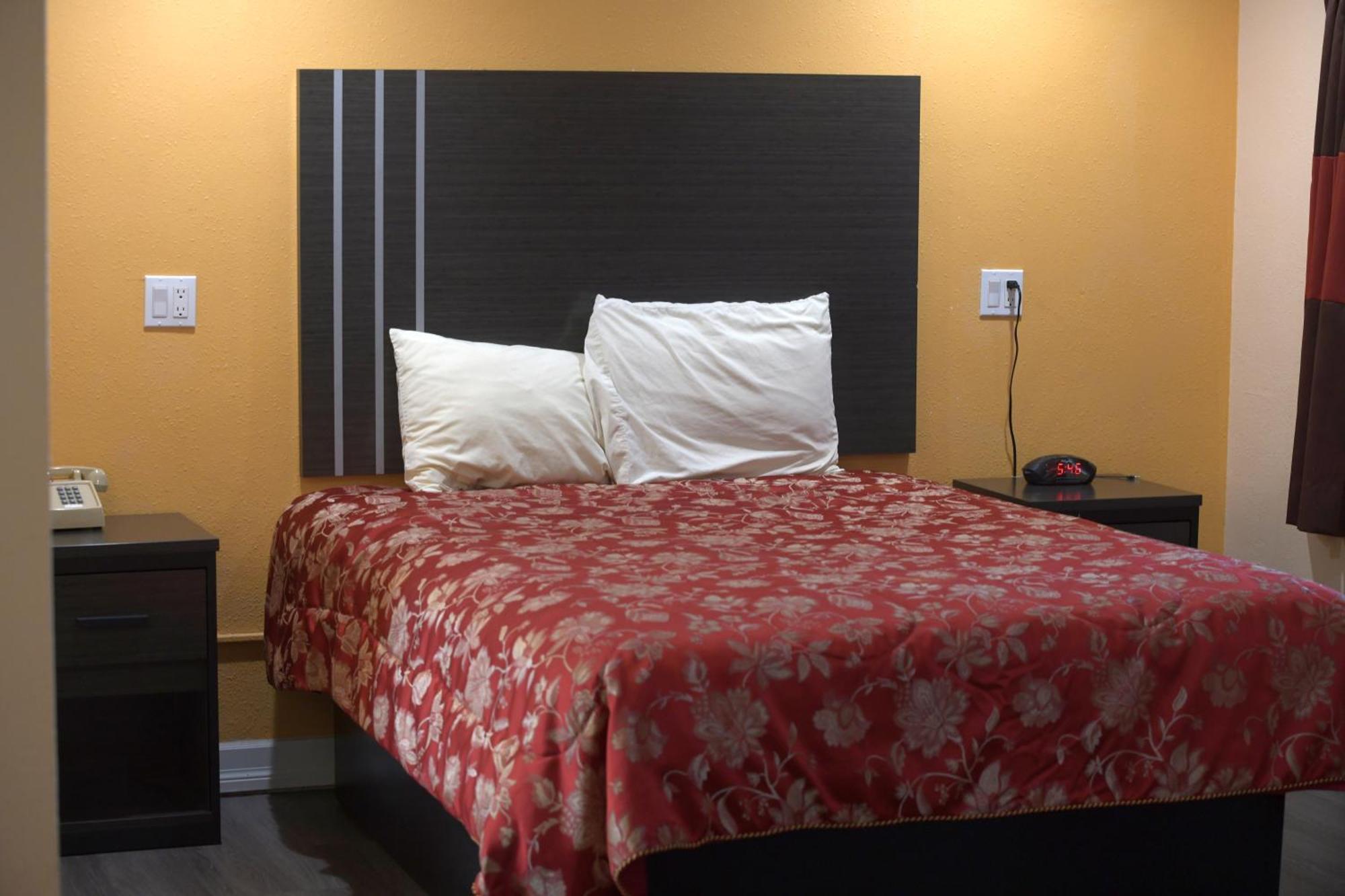 A-1 Budget Motel Klamath Falls Exterior photo